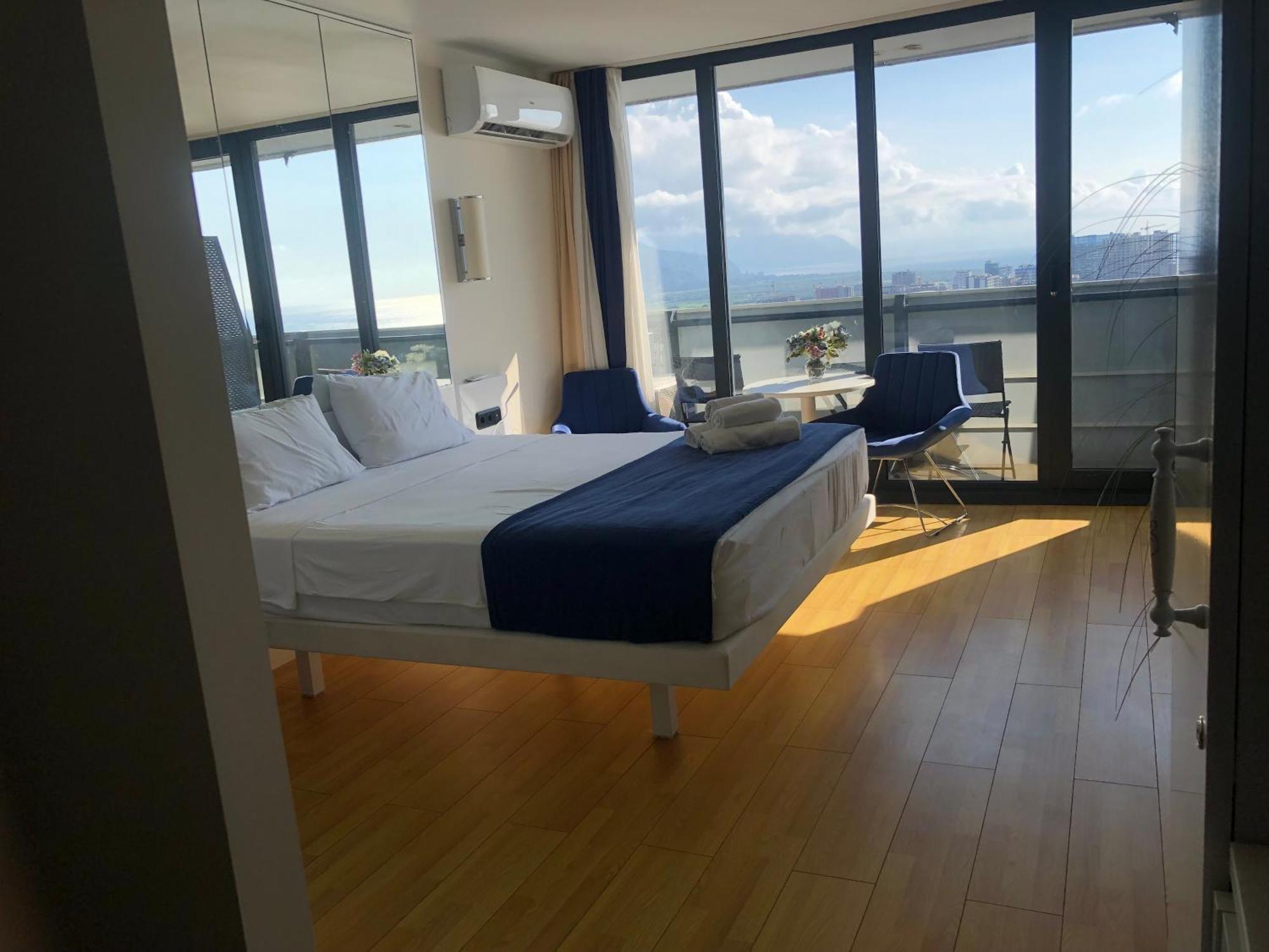 Orbi City Superhost Batumi Eksteriør bilde